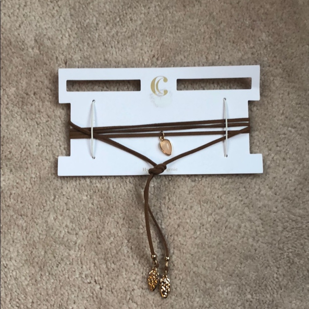 Choker necklace